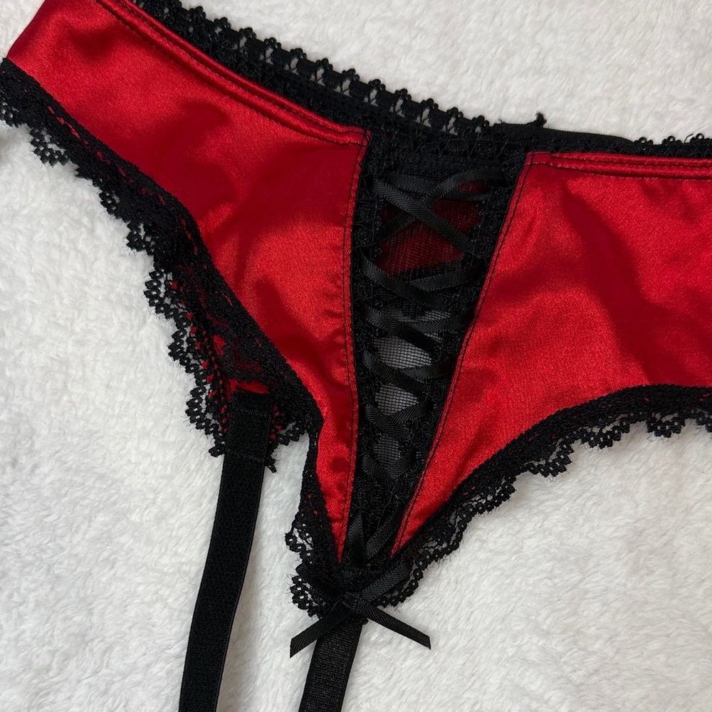 3 Pc Lace Garter Belt bundle - Picture 7 of 15